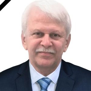 Meet your Posher, Firas